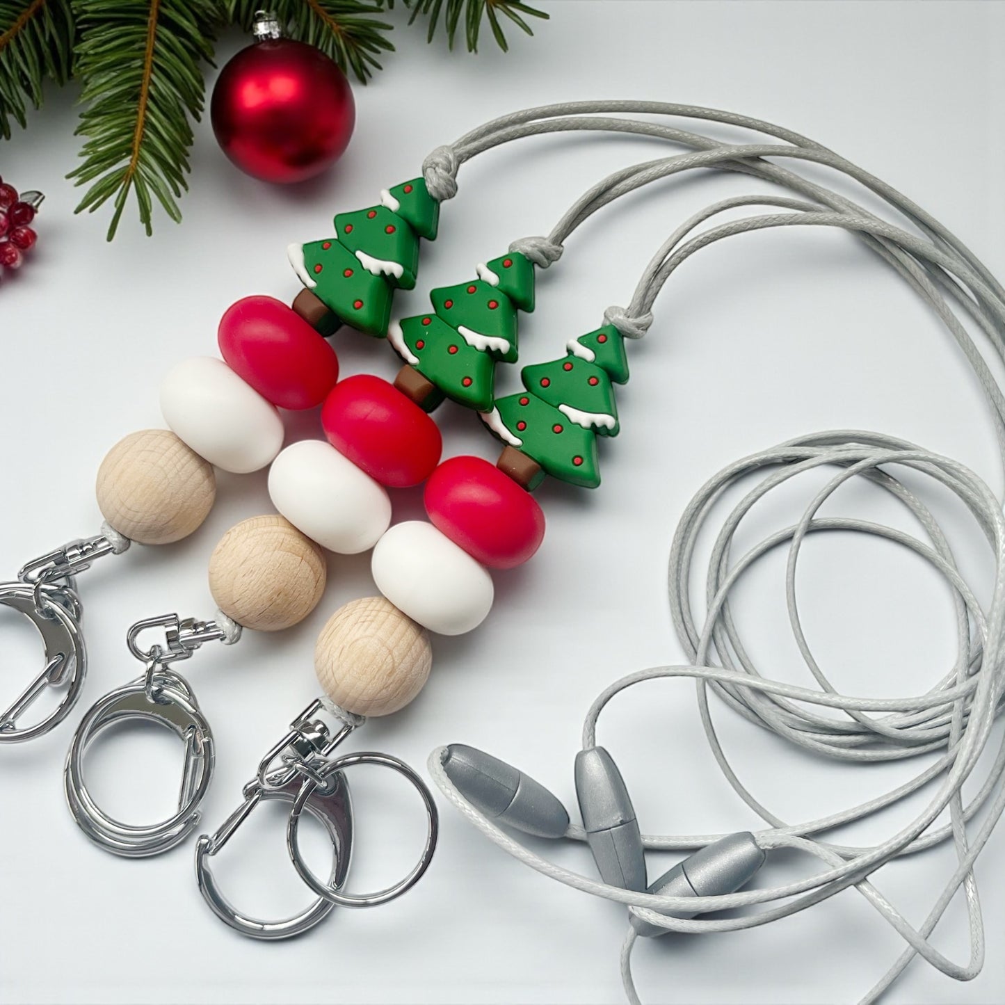CHRISTMAS TREE SILICONE BEAD LANYARD