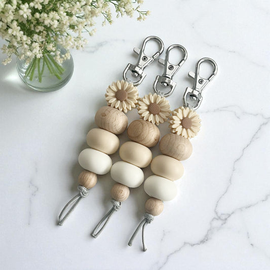 BEIGE DAISY & WOOD DASIY SILICONE BEAD KEYRING