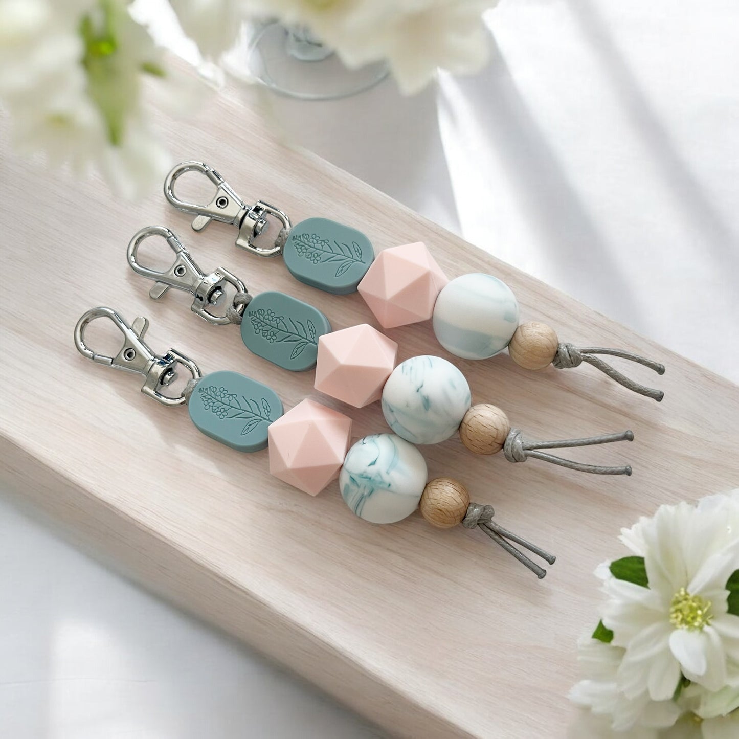 TEAL MUSTARD SEED PRINT SILICONE BEAD KEYRING