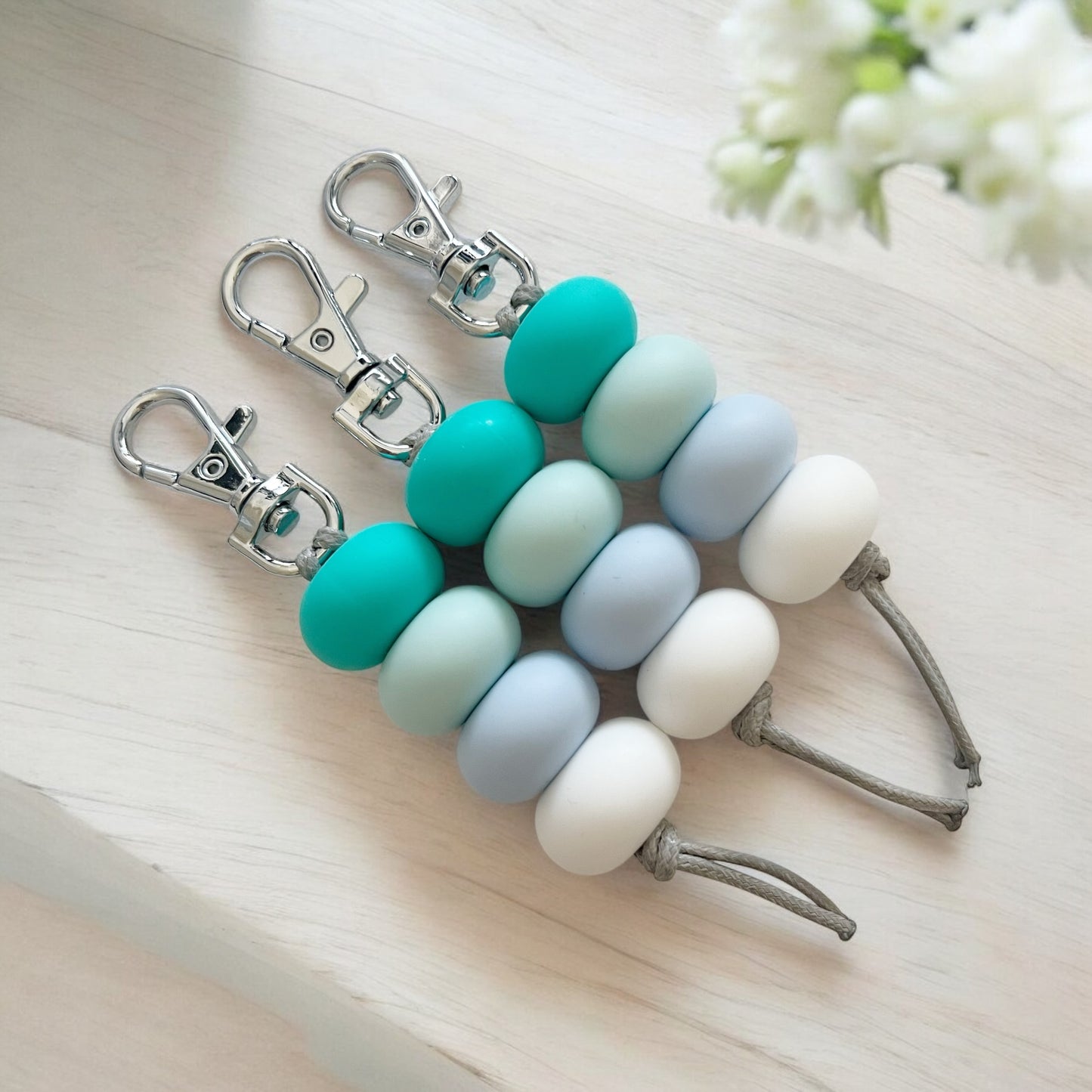 GREEN & BLUE SILICONE BEAD KEYRING