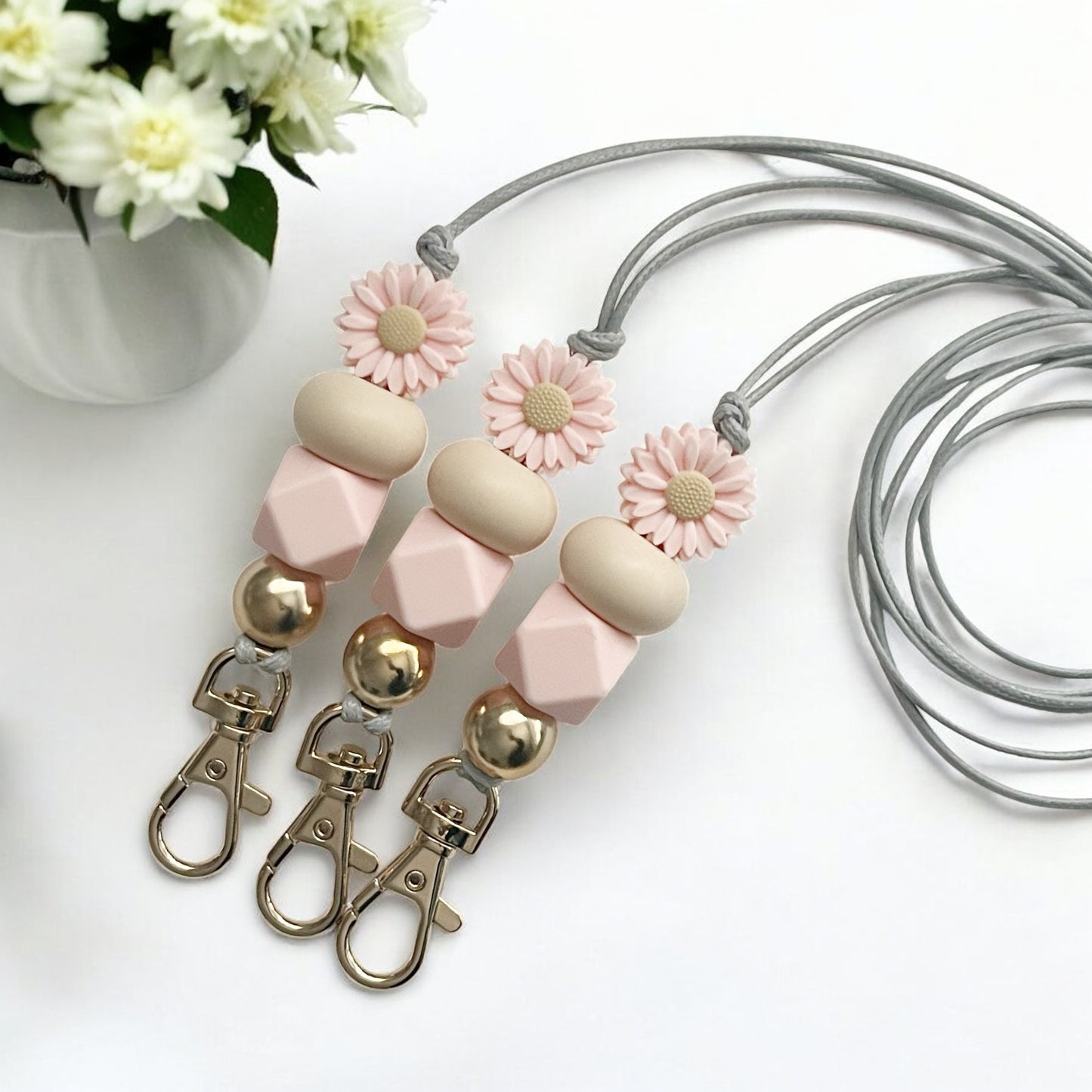 PINK DAISY & GOLD SILICONE BEAD LANYARD