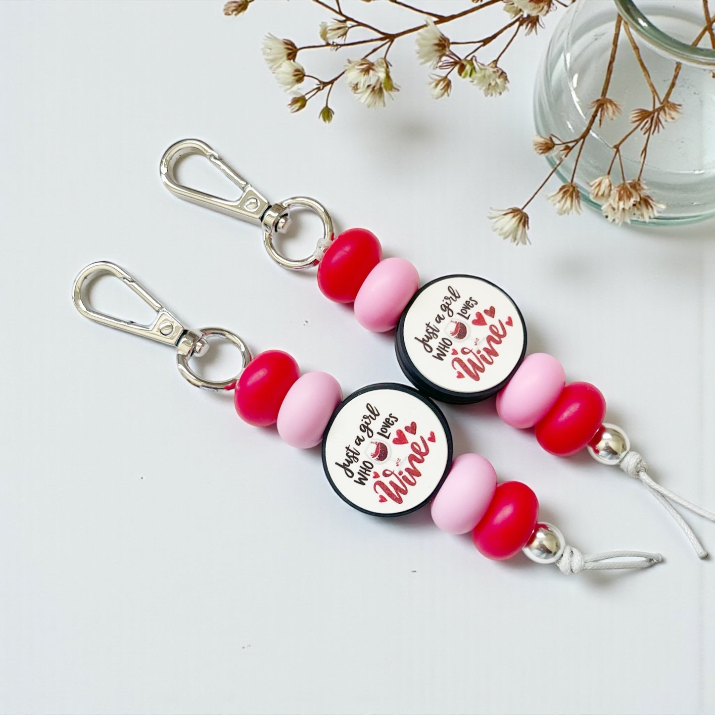 GIRL WHO LOVES WINE SILICONE BEAD KEYRING