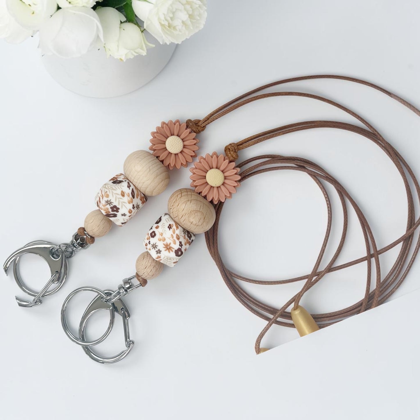 CLAY DAISY SILICONE BEAD LANYARD