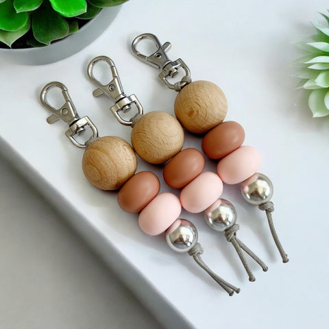 WOOD CLAY PINK SILICONE BEAD KEYRING