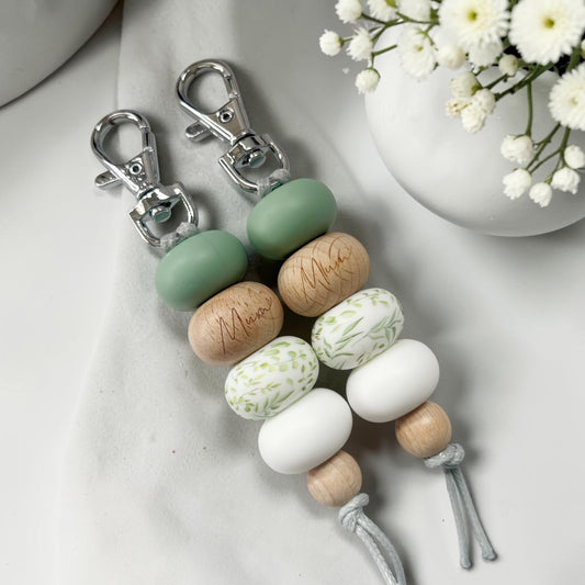 MUM SAGE FOLIAGE SILICONE BEAD KEYRING