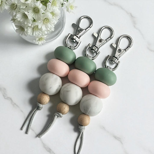 SAGE PINK MARBLE SILICONE BEAD KEYRING