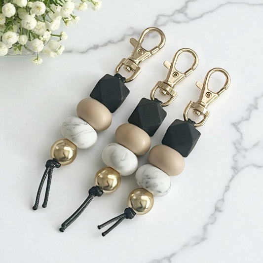 BLACK BEIGE MARBLE SILICONE BEAD GOLD KEYRING