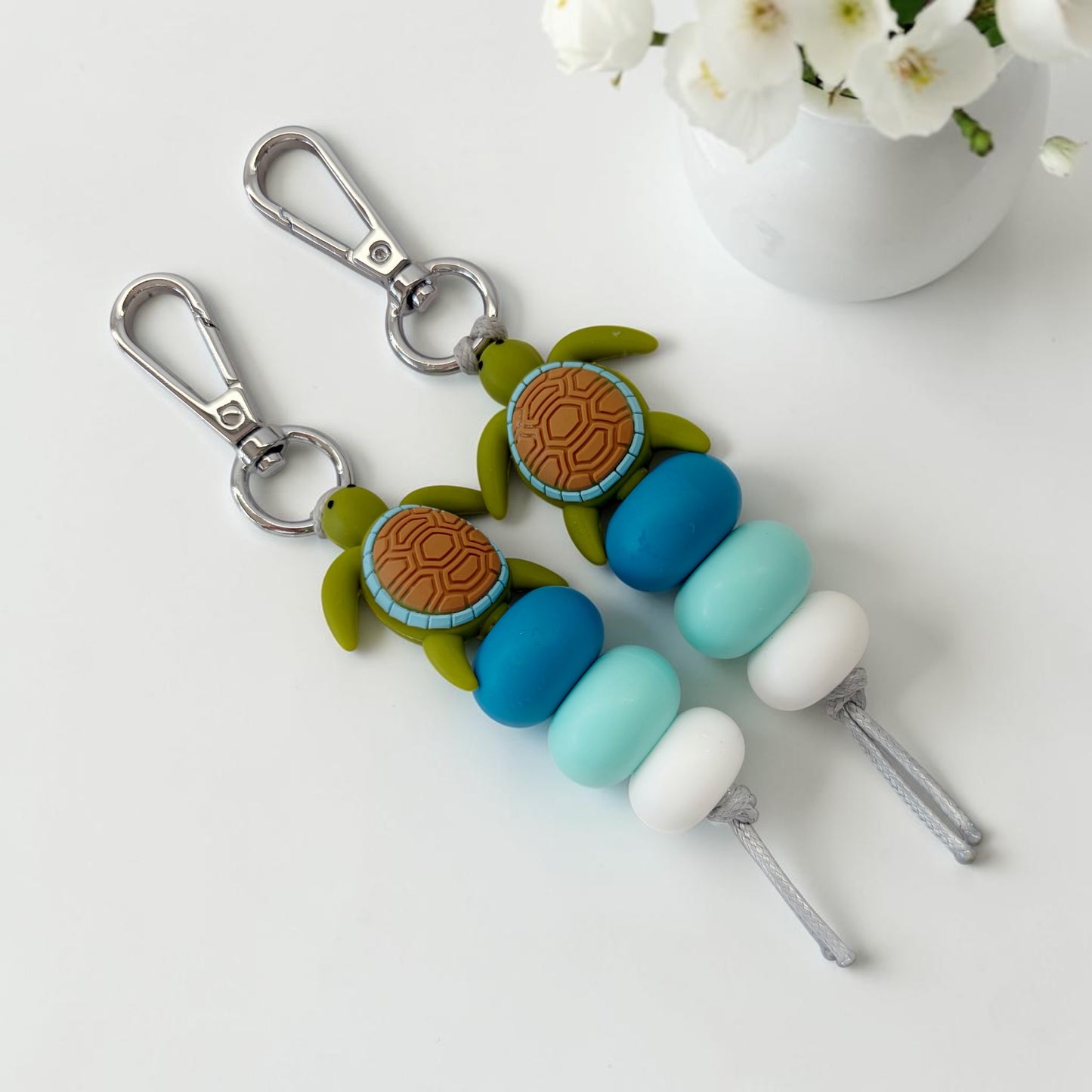 TURTLE SILICONE BEAD KEYRING