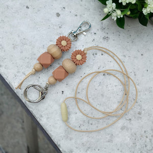 CLAY DAISY LANYARD & KEYRING BUNDLE