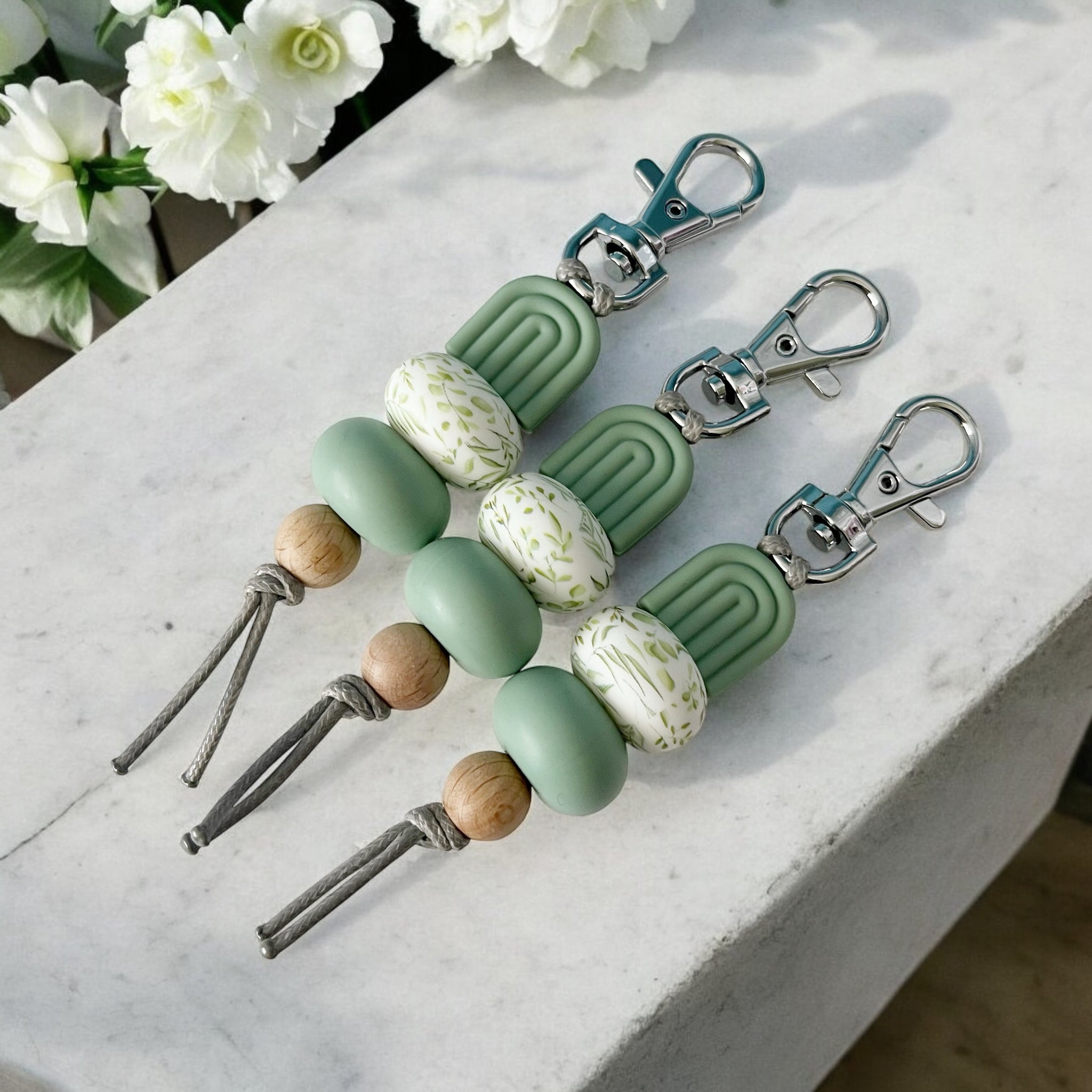 SAGE ARCH & FOILAGE SILICONE BEAD KEYRING