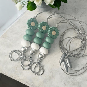 LARGE GREEN DAISY SILICONE BEAD LANYARD