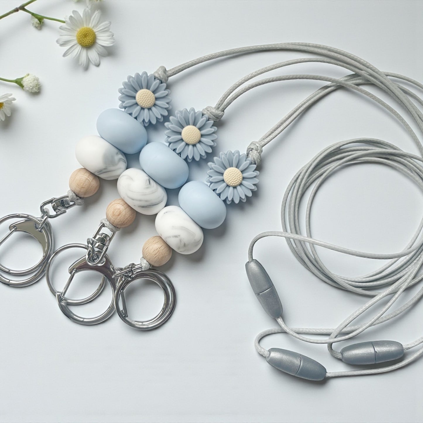 DUSTY BLUE DAISY SILICONE BEAD LANYARD