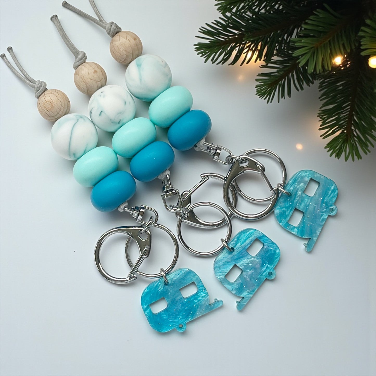 CARAVAN CHARM & SILICONE BEAD KEYRING