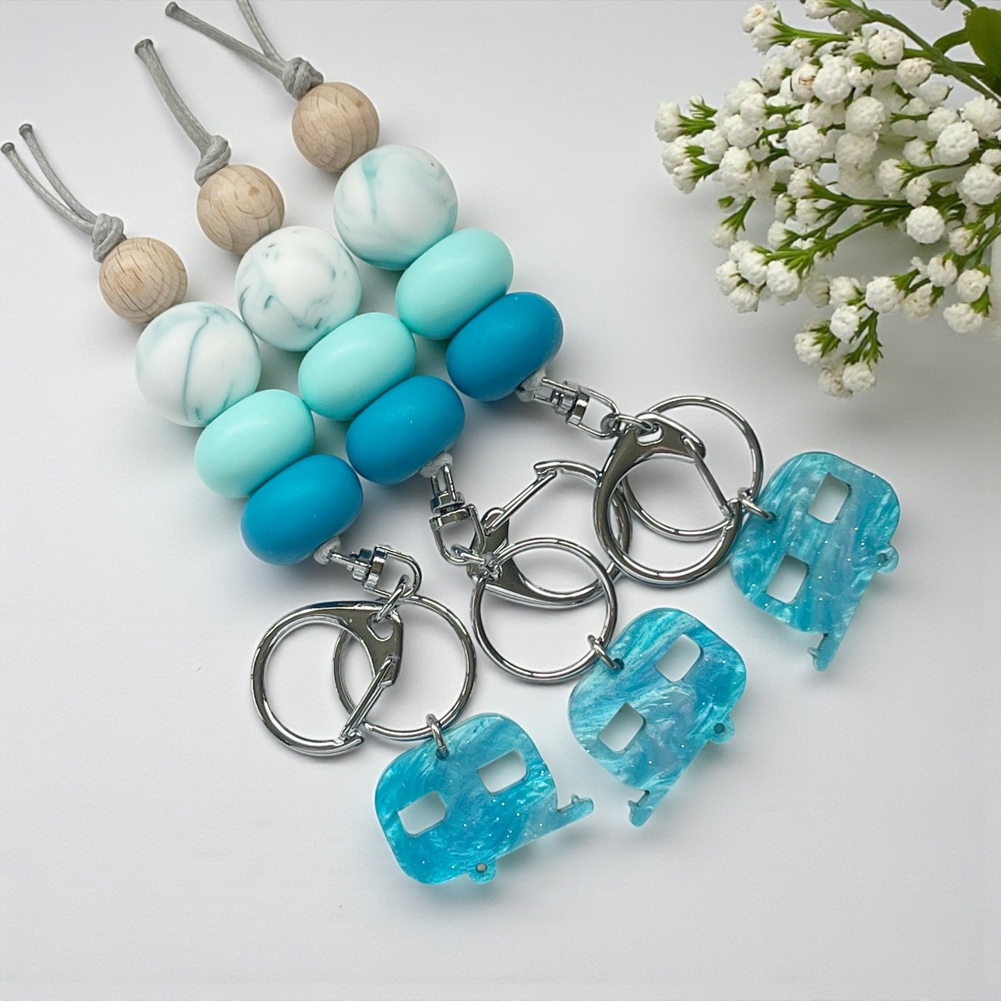 CARAVAN CHARM & SILICONE BEAD KEYRING