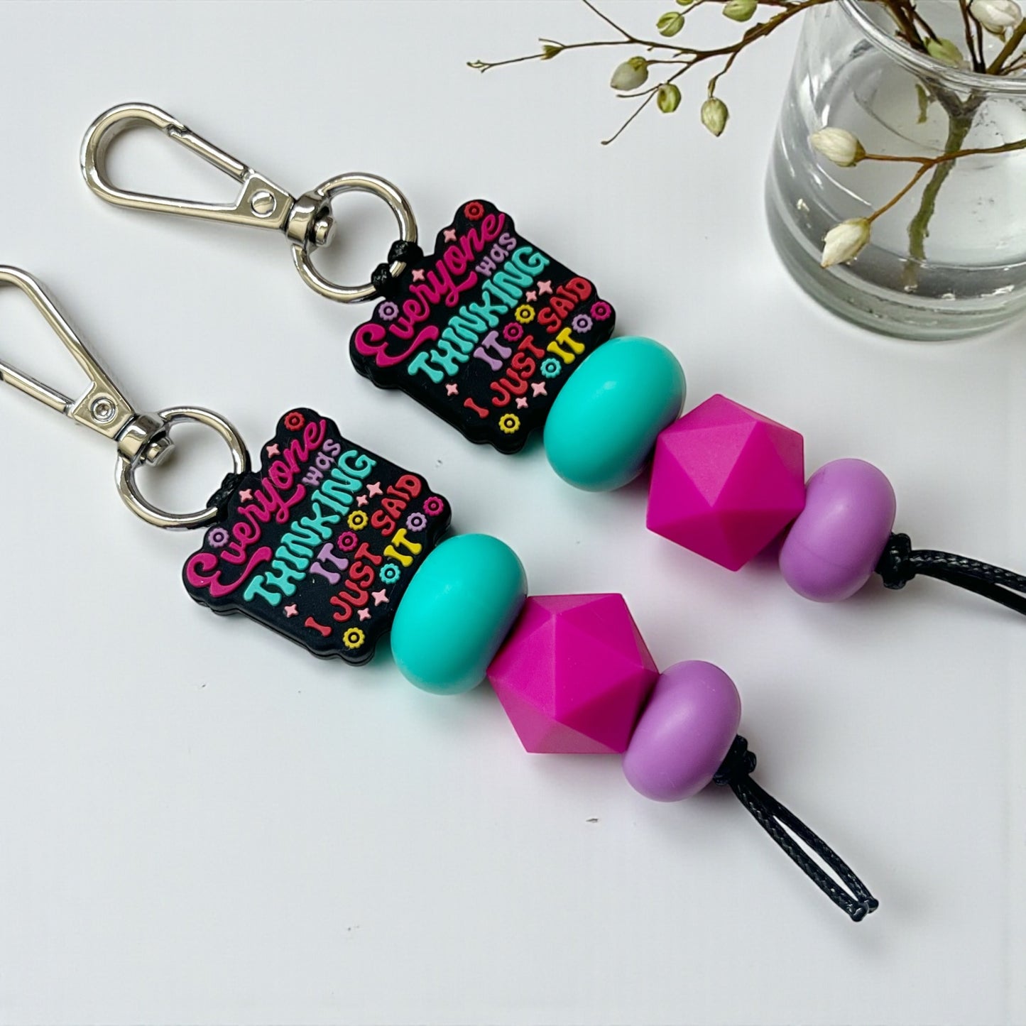 EVERYONE THINKING IT SILICONE BEAD KEYRING