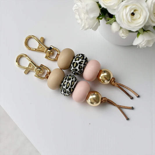 BEIGE LEOPARD PINK SILICONE BEAD Gold KEYRING