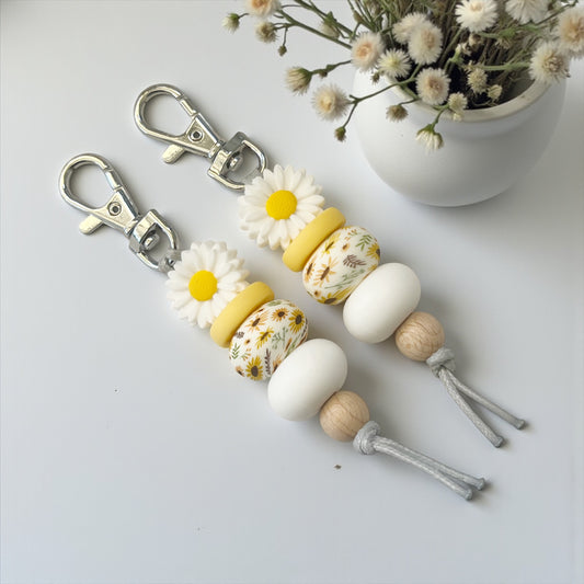 WHITE DAISY & SUN FLOWER PRINT  SILICONE BEAD KEYRING